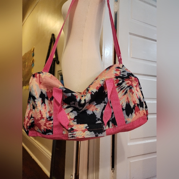 Pink and Black Floral Duffel Travel Bag - Picture 2 of 9